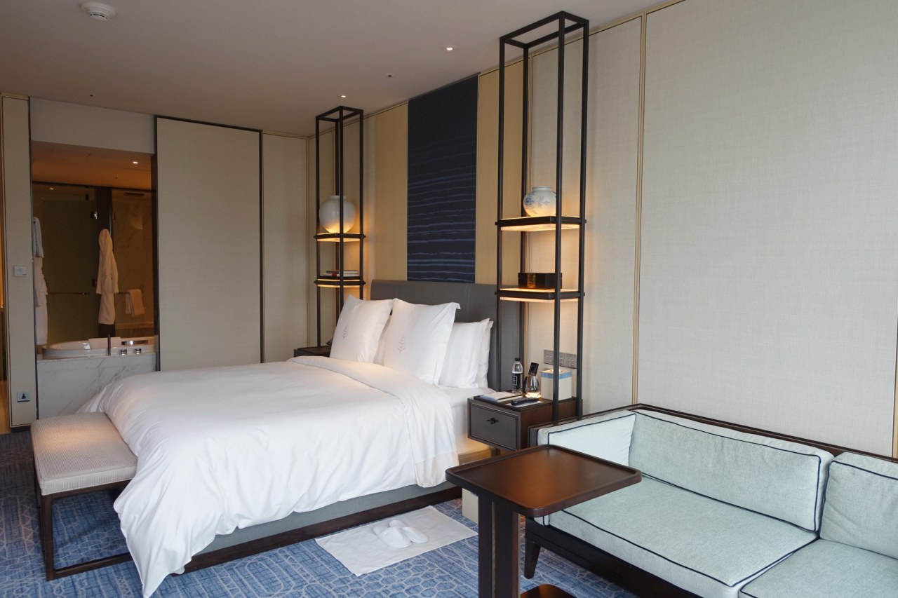 Four Seasons Bed, Four Seasons Seoul