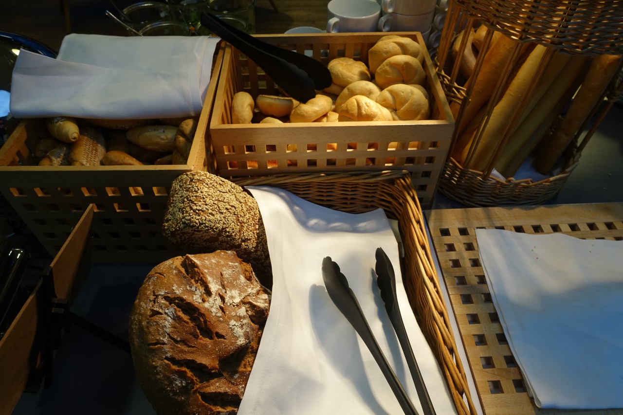 Bread and Bread Rolls, Austrian Business Class Lounge, Vienna Review