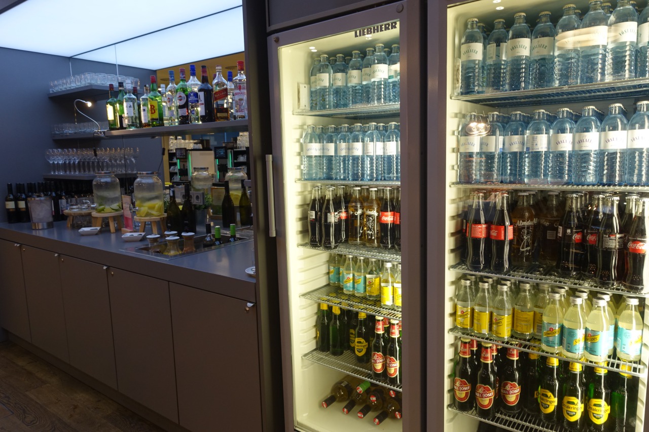 Chilled Soft Drinks, Austrian Business Class Lounge Vienna Review