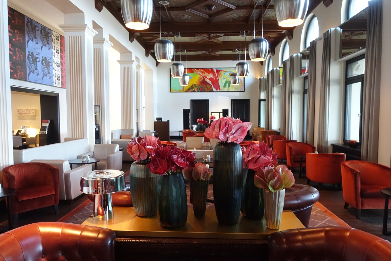 Lobby Lounge-Guess the City Hotel