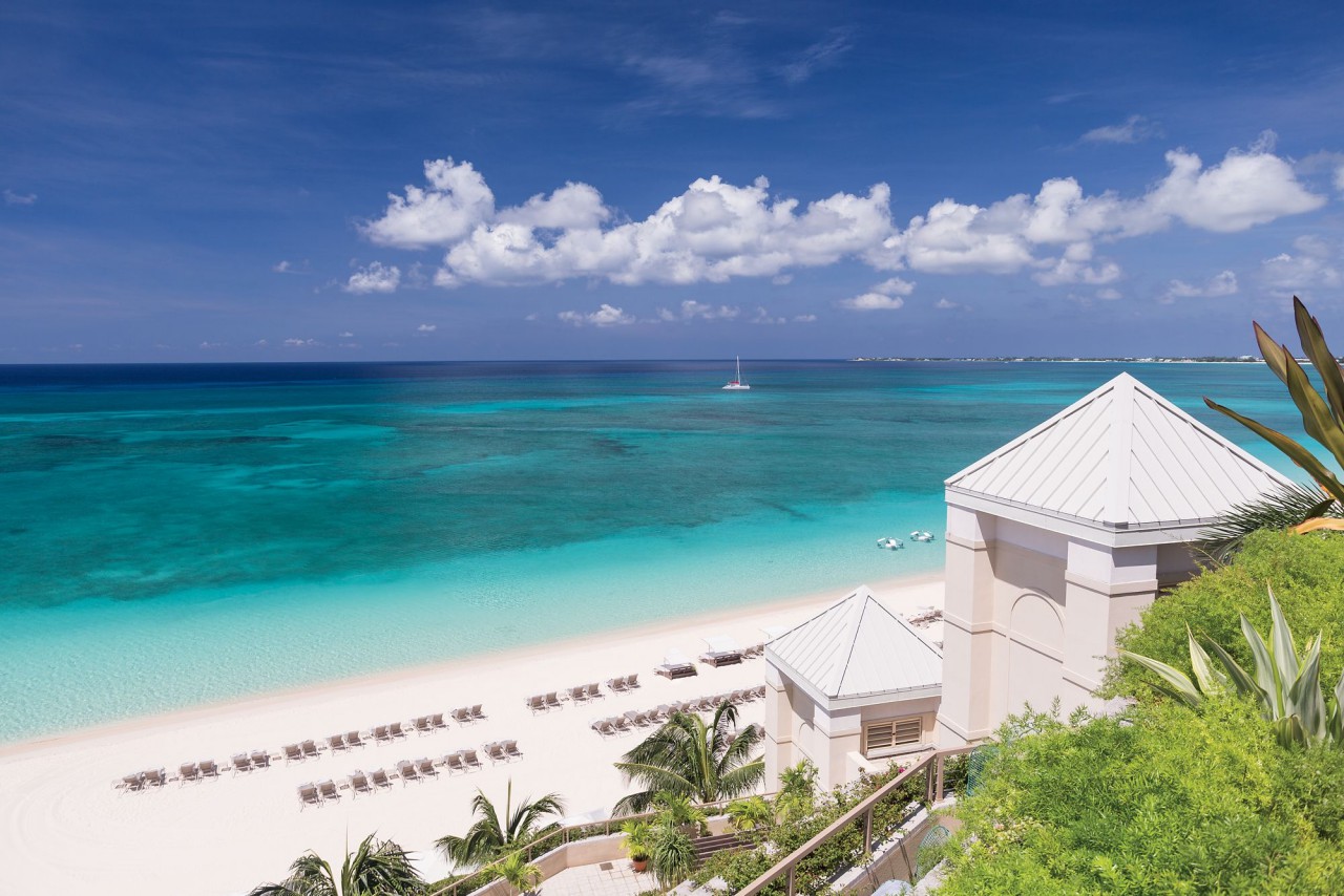Ritz-Carlton Grand Cayman Offer: 25% off 7 Night Stay + Virtuoso Benefits