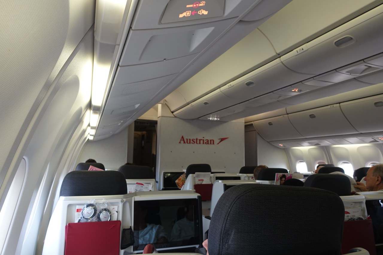 Austrian Airlines Business Class Cabin, 767-300