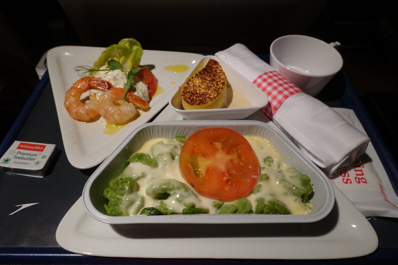 Austrian Airlines A320 Business Class Review: Dinner