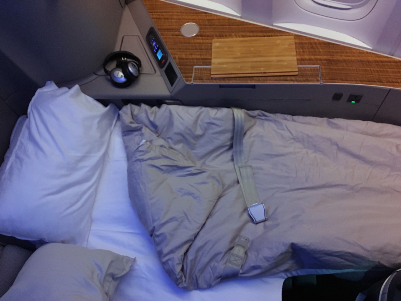 Cathay Pacific First Class Bed Review