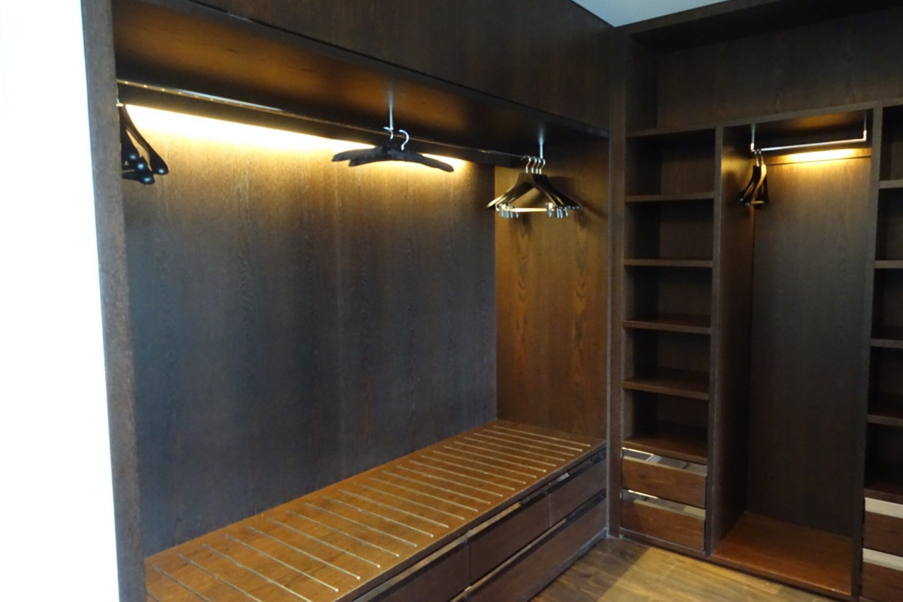 Review: Dolder Grand Zurich Junior Suite Closet 