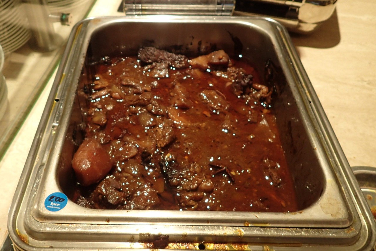 Review-Oneworld Lounge LAX TBIT-Braised Korean Style Beef