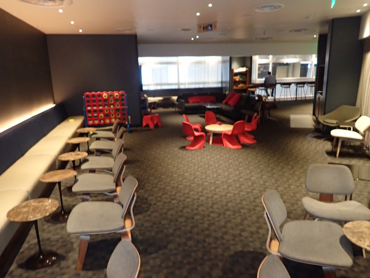 Kids' Play Room Seating, Oneworld Lounge LAX TBIT Review