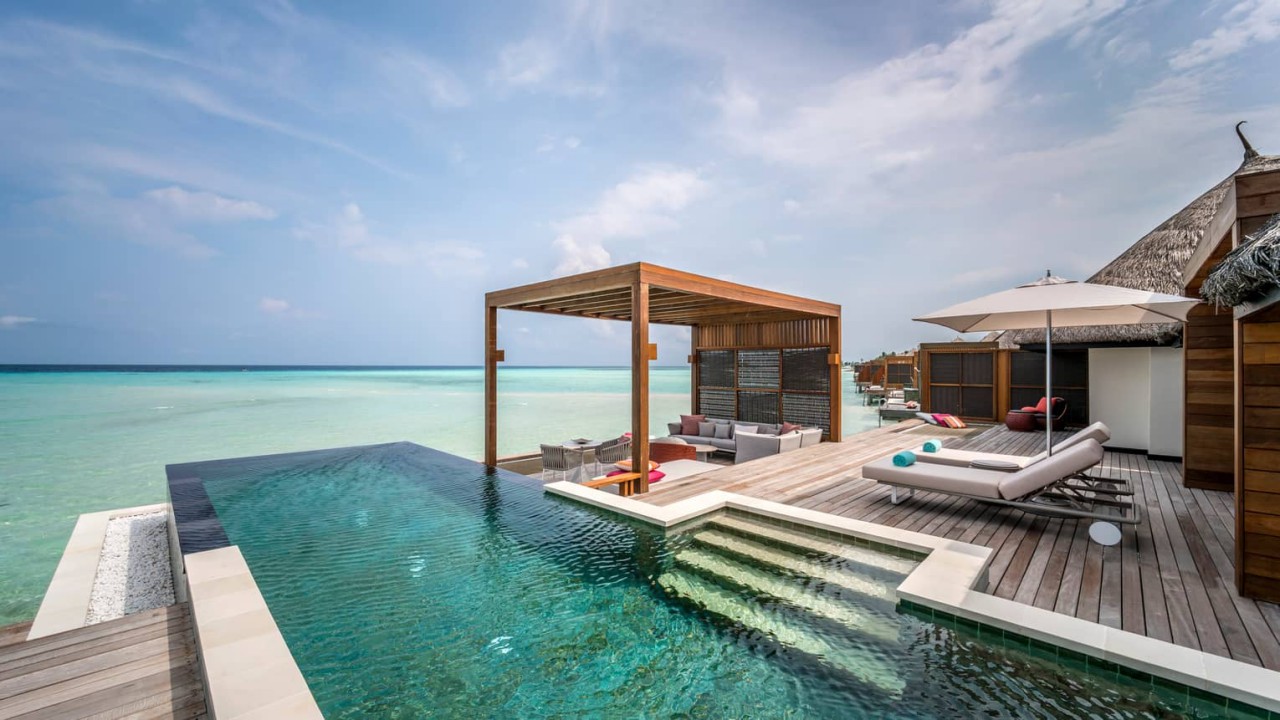 Best Maldives Luxury Hotel Offers 2020: Four Seasons Maldives at Kuda Huraa, 4th Night Free