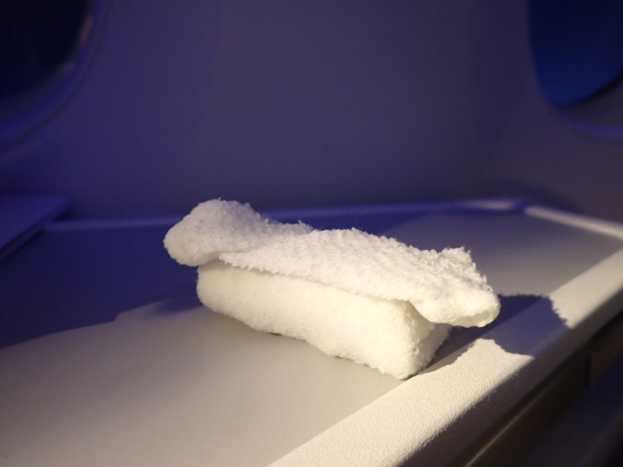 Finnair Business Class: Hot Towel Before Meal Service
