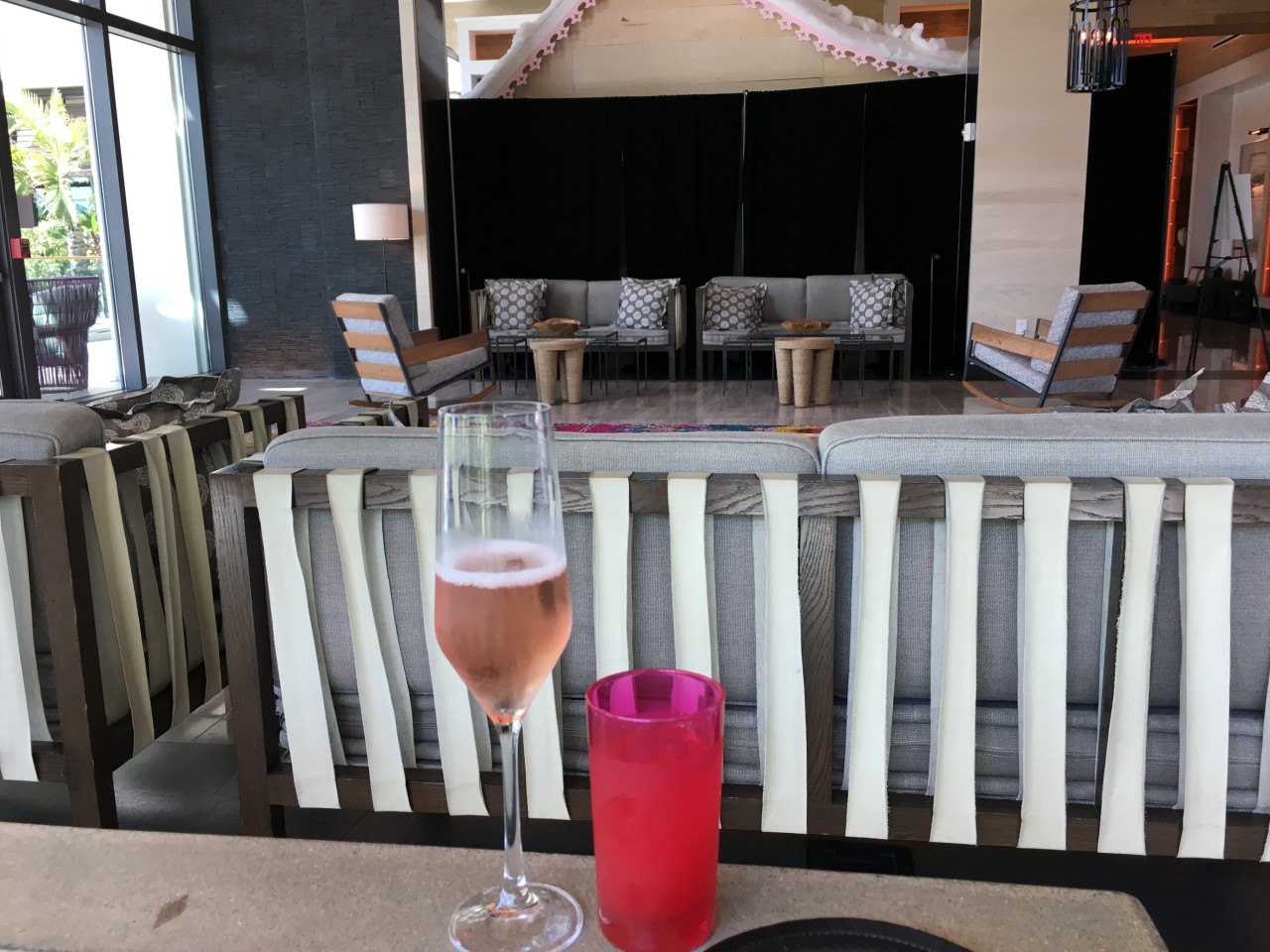 Welcome Drinks, Guess the Beach Resort