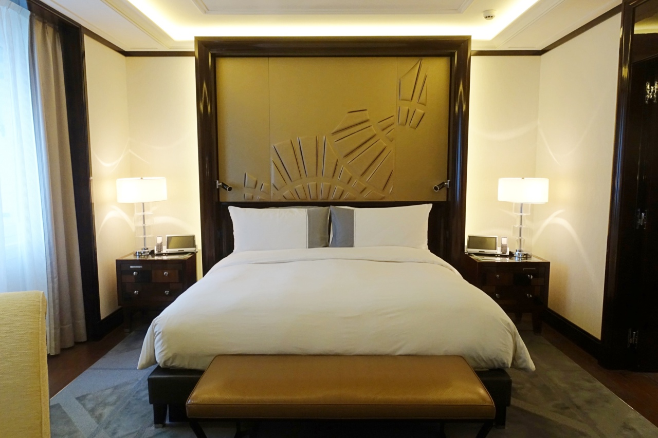 The Peninsula Paris Review: Grand Premier Suite Bedroom