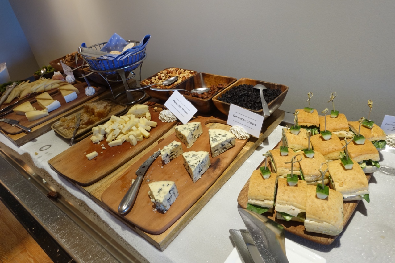 Lunch Sandwiches and Cheese, Ritz-Carlton Grand Cayman Club Lounge Review