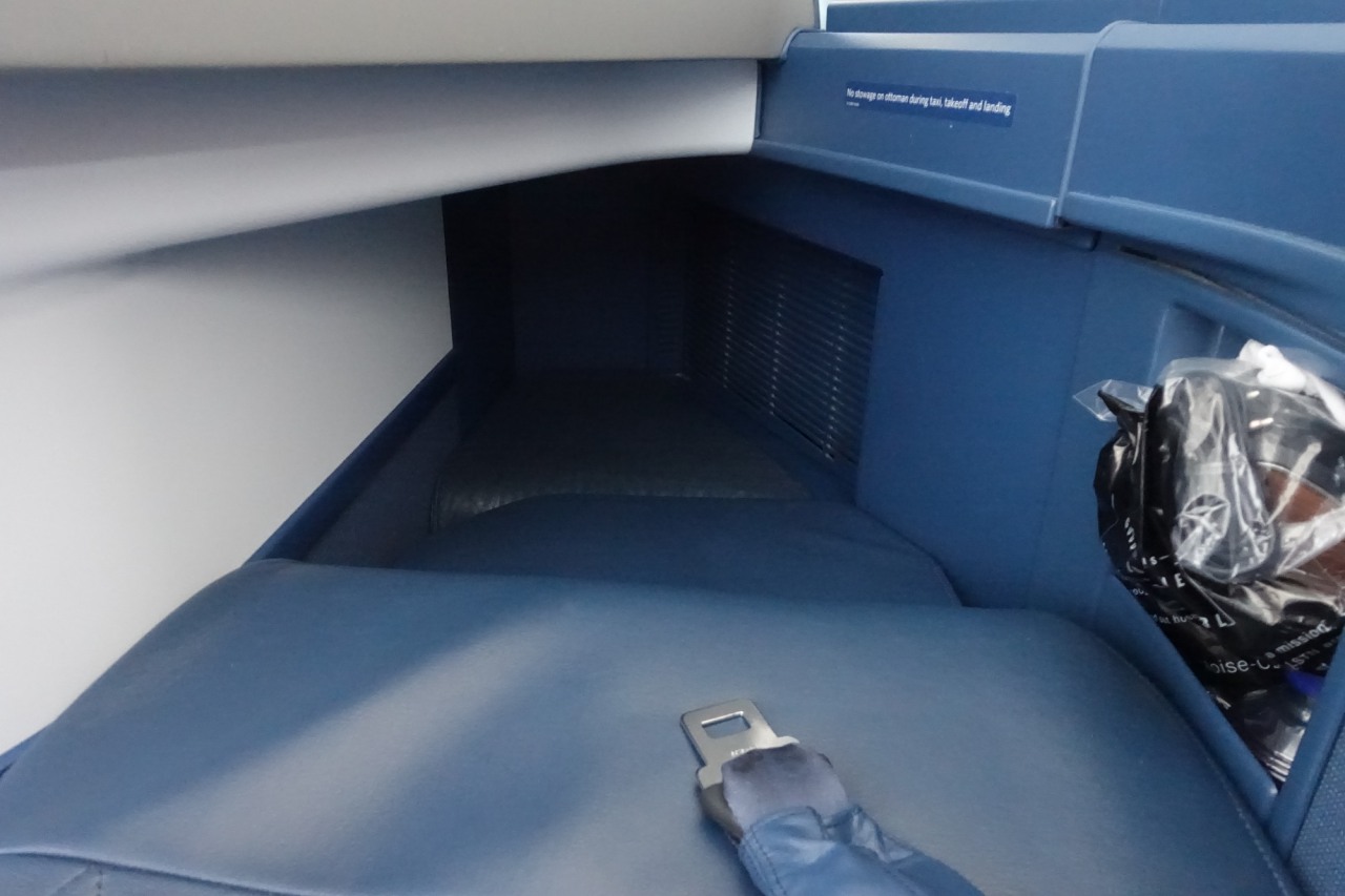 Delta One A330 Seat Review: Foot of the Bed Not Perfectly Flat