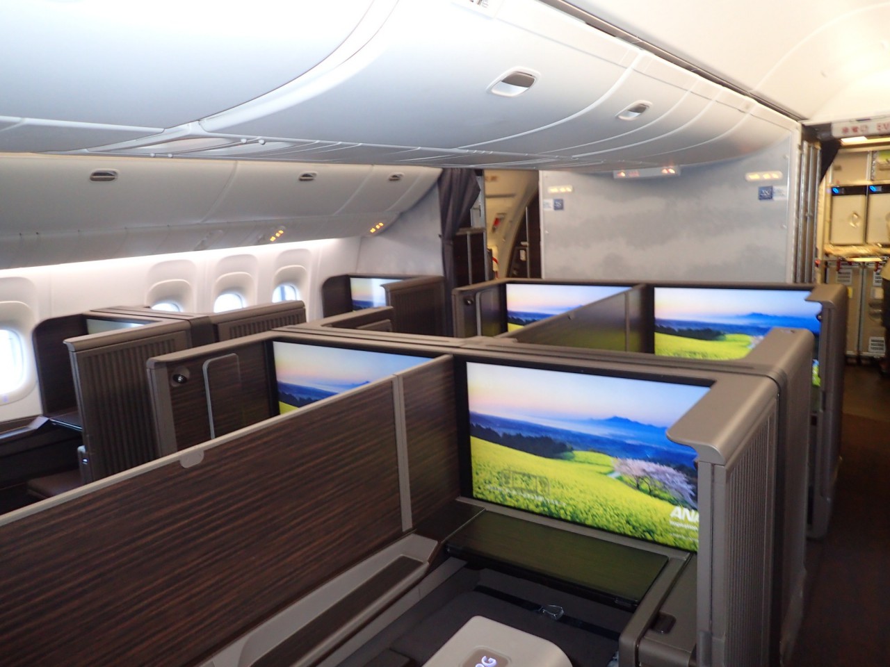 Review: ANA The Suite New First Class, 777-300ER
