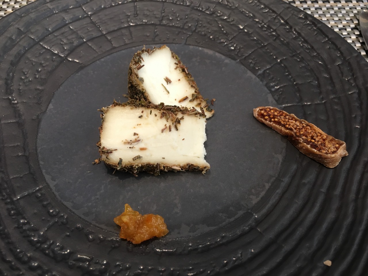 Brin d'Amour Cheese from Corsica, Chez Olivier Tokyo Review