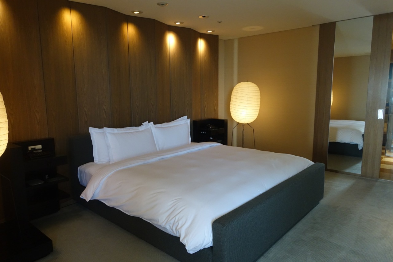 Park Suite King Bed, Park Hyatt Tokyo Review