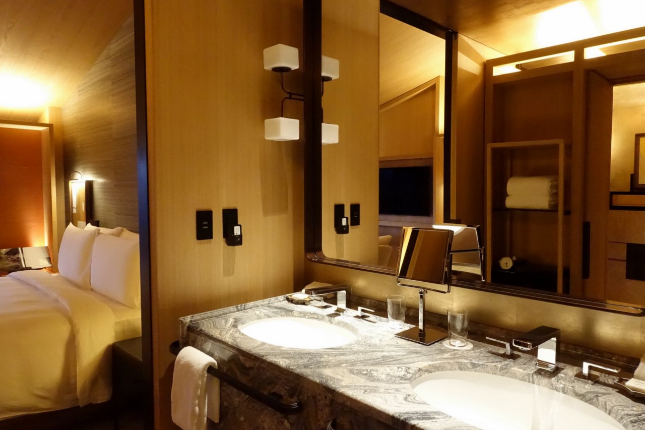 Double Sinks, Park Hyatt Kyoto Review