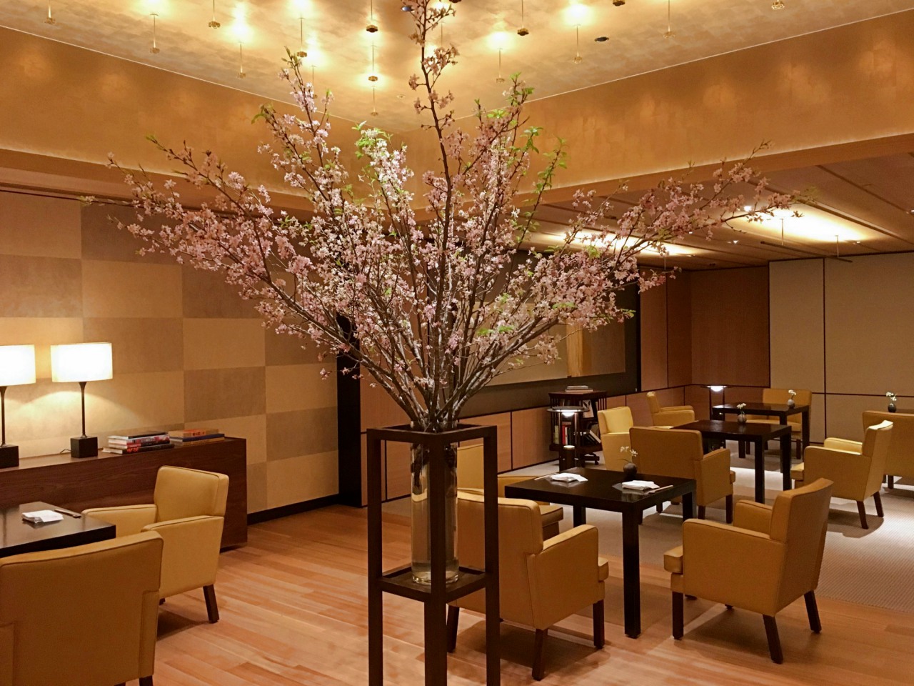 Park Hyatt Kyoto-The Living Room Lobby, Sakura