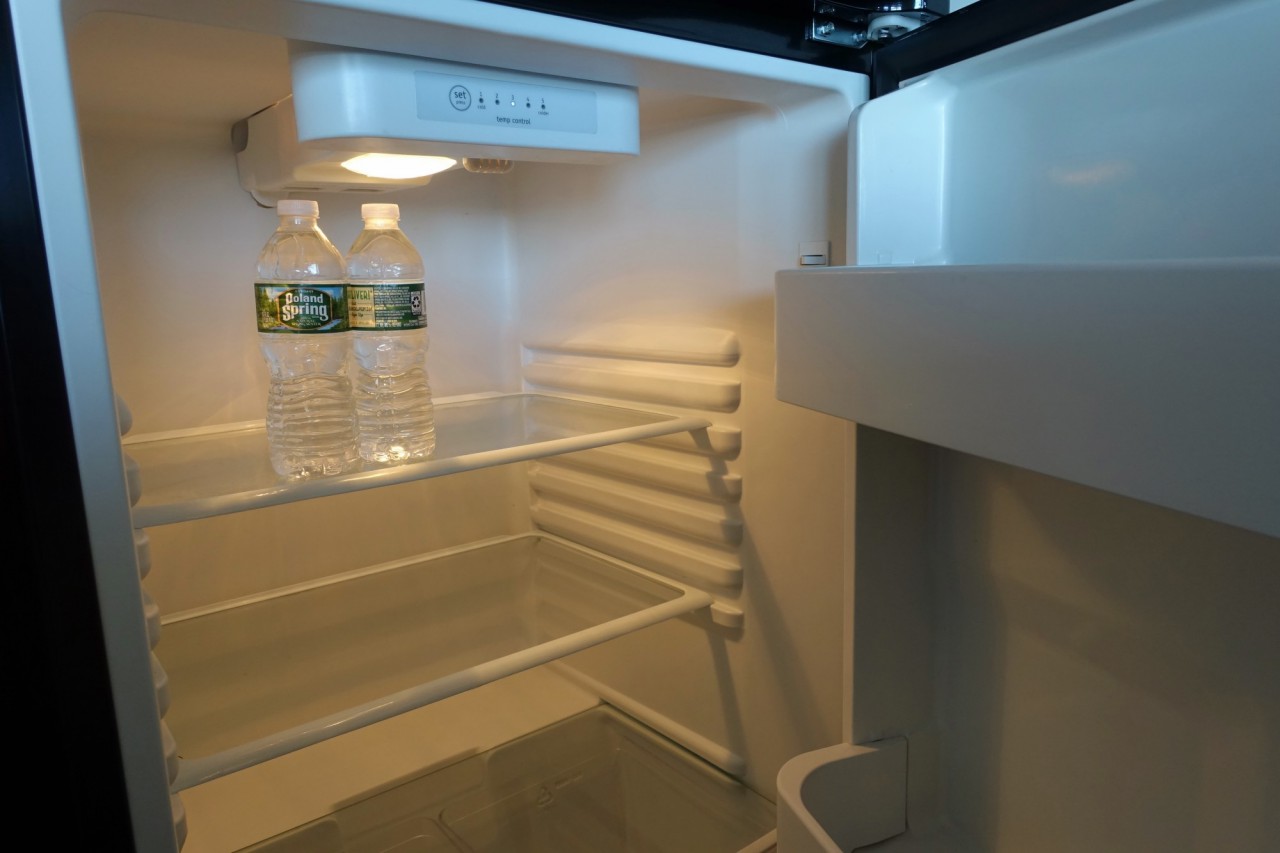 Fridge, Inn by the Sea Review