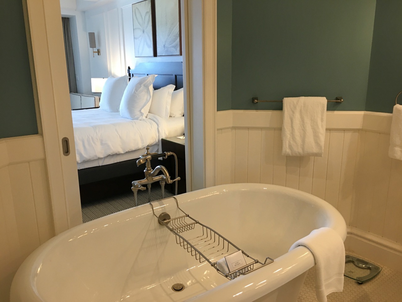 Bathroom Soaking Tub