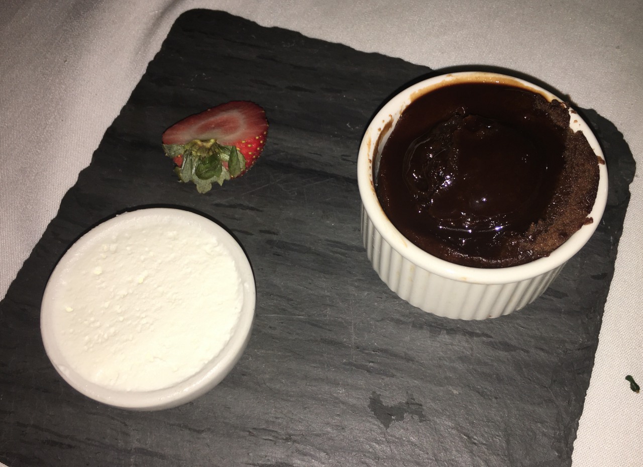 Melting Chocolate Pudding, Bolero Brasserie Bermuda Review