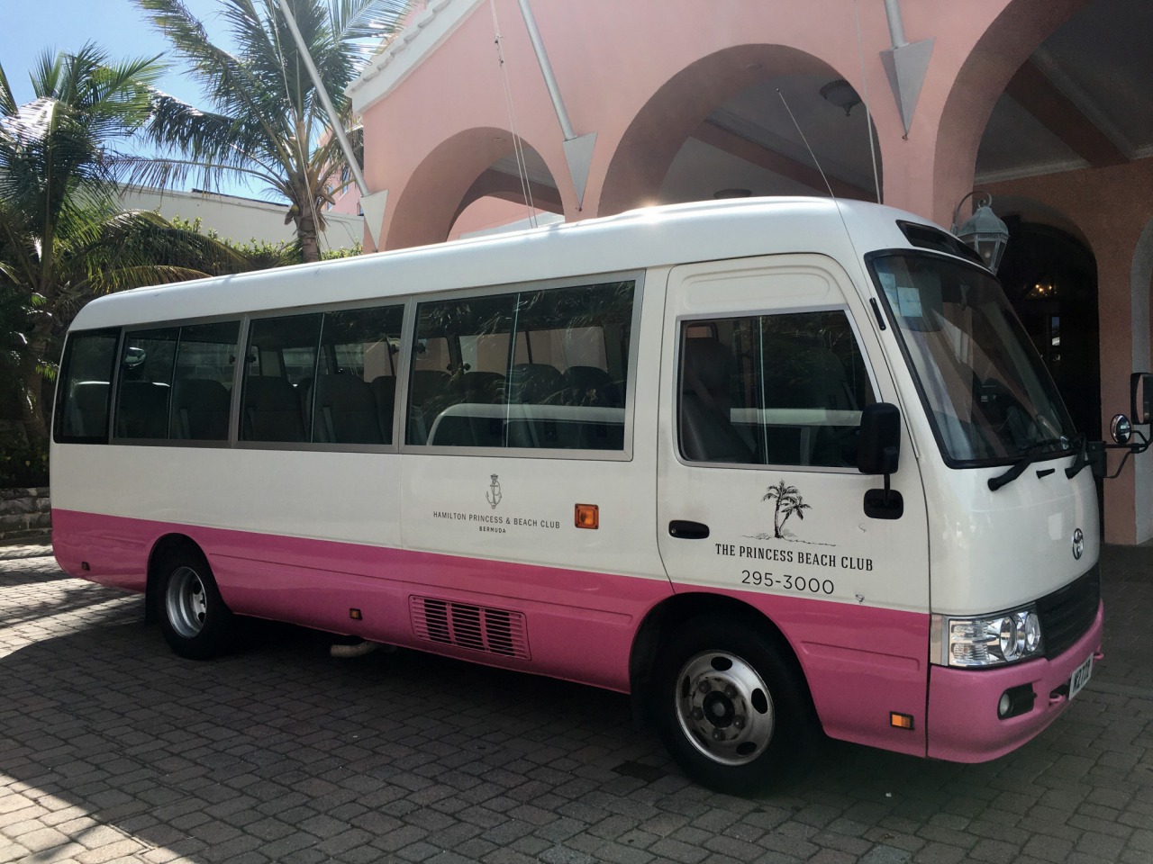 Jitney Shuttle, The Hamilton Princess Bermuda Review