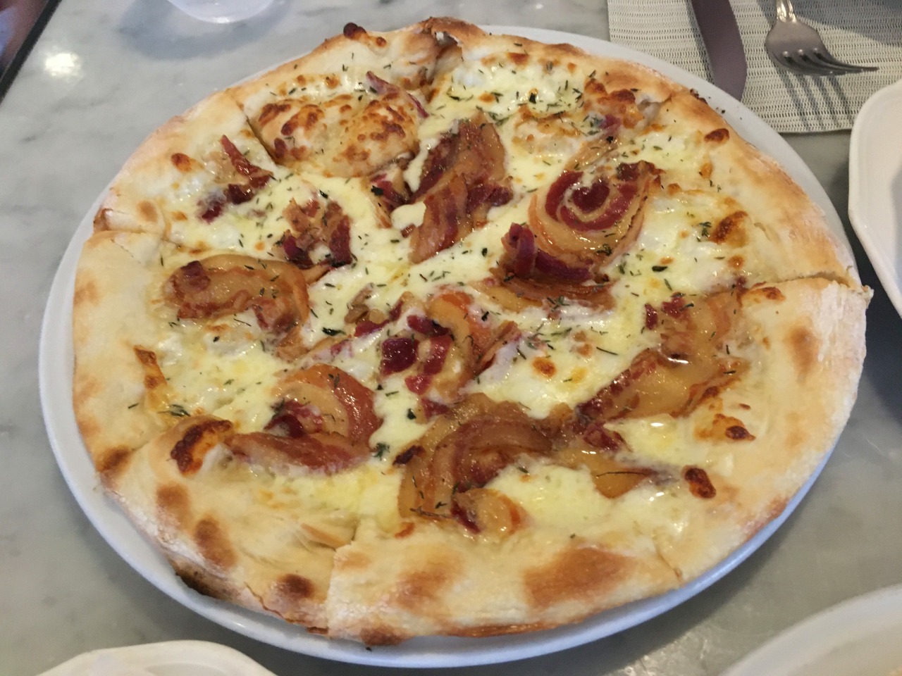 Pizza Bianca, Sul Verde Bermuda Review