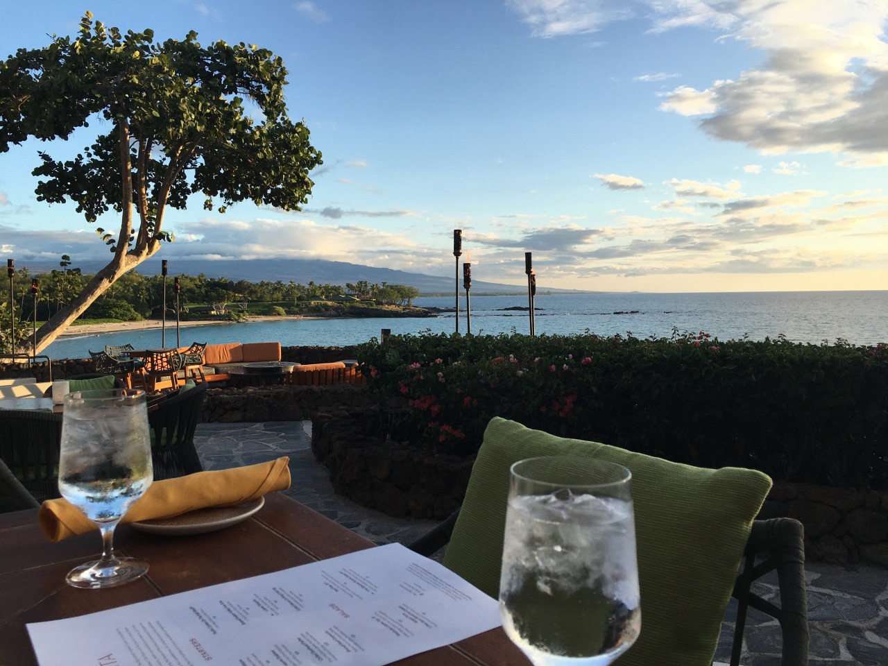 Guess the Beach Resort-Dinner Seating