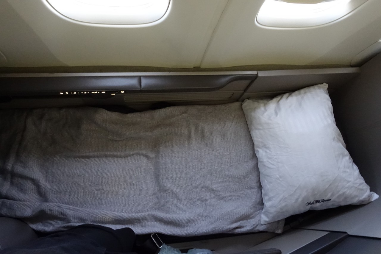 United Polaris Business Class Flat Bed
