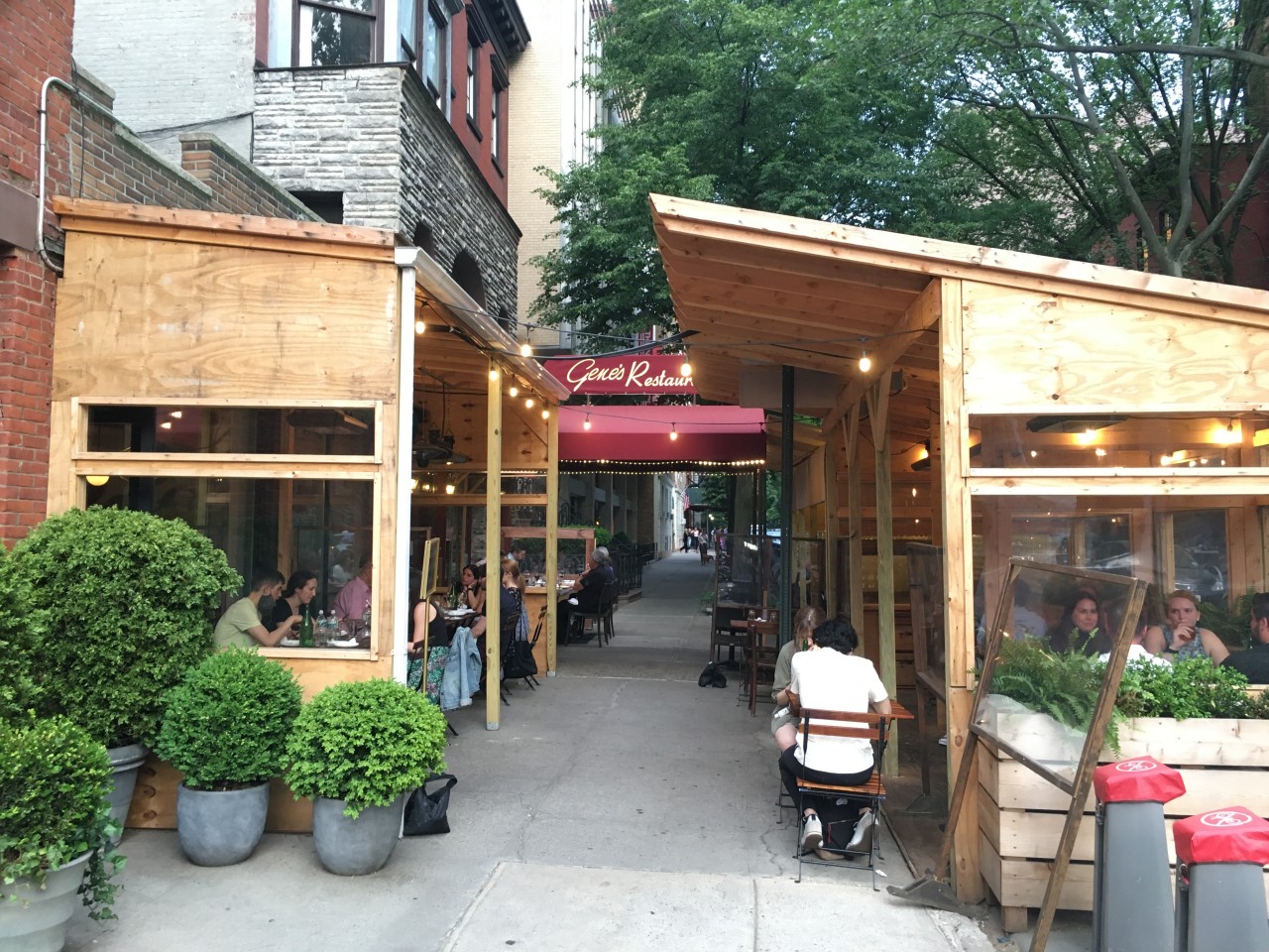 Outdoor Dining at Kubeh Restaurant, NYC