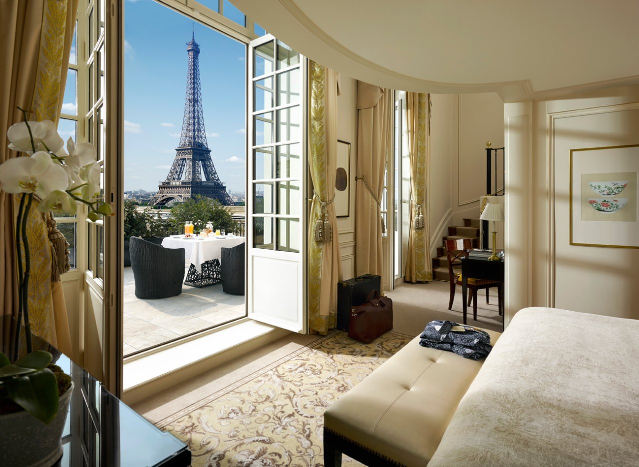 Shangri-La Paris: Guaranteed Upgrade to Eiffel Tower View