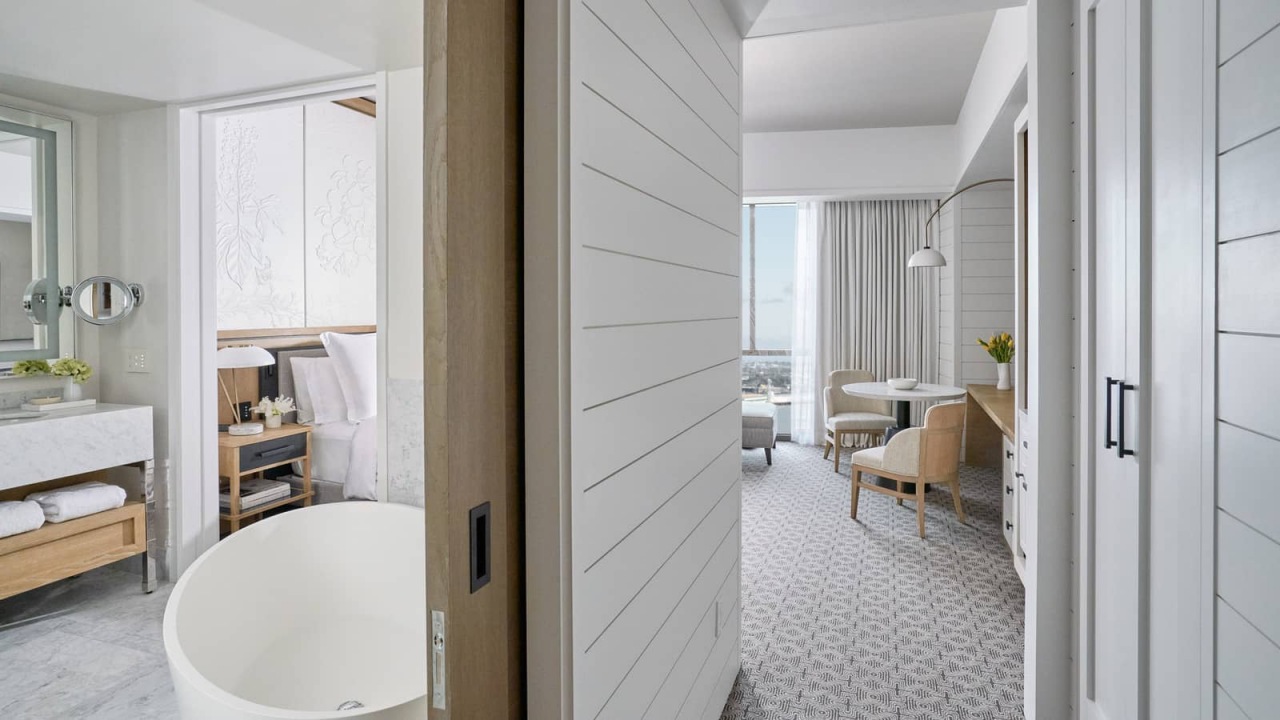 Four Seasons New Orleans Suite