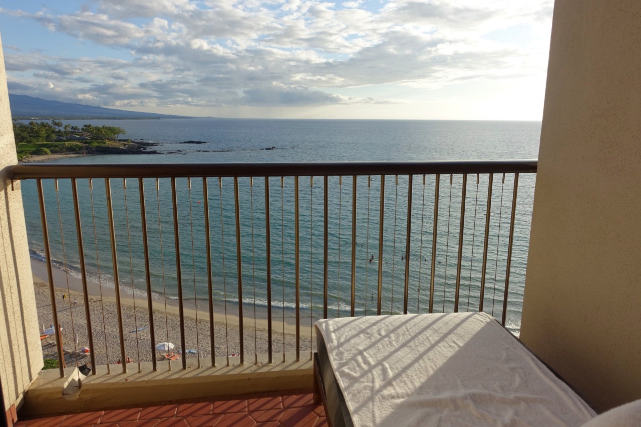 Second lanai off of the bathroom, Premier Ocean Front Deluxe Room, Mauna Kea Beach Hotel Review