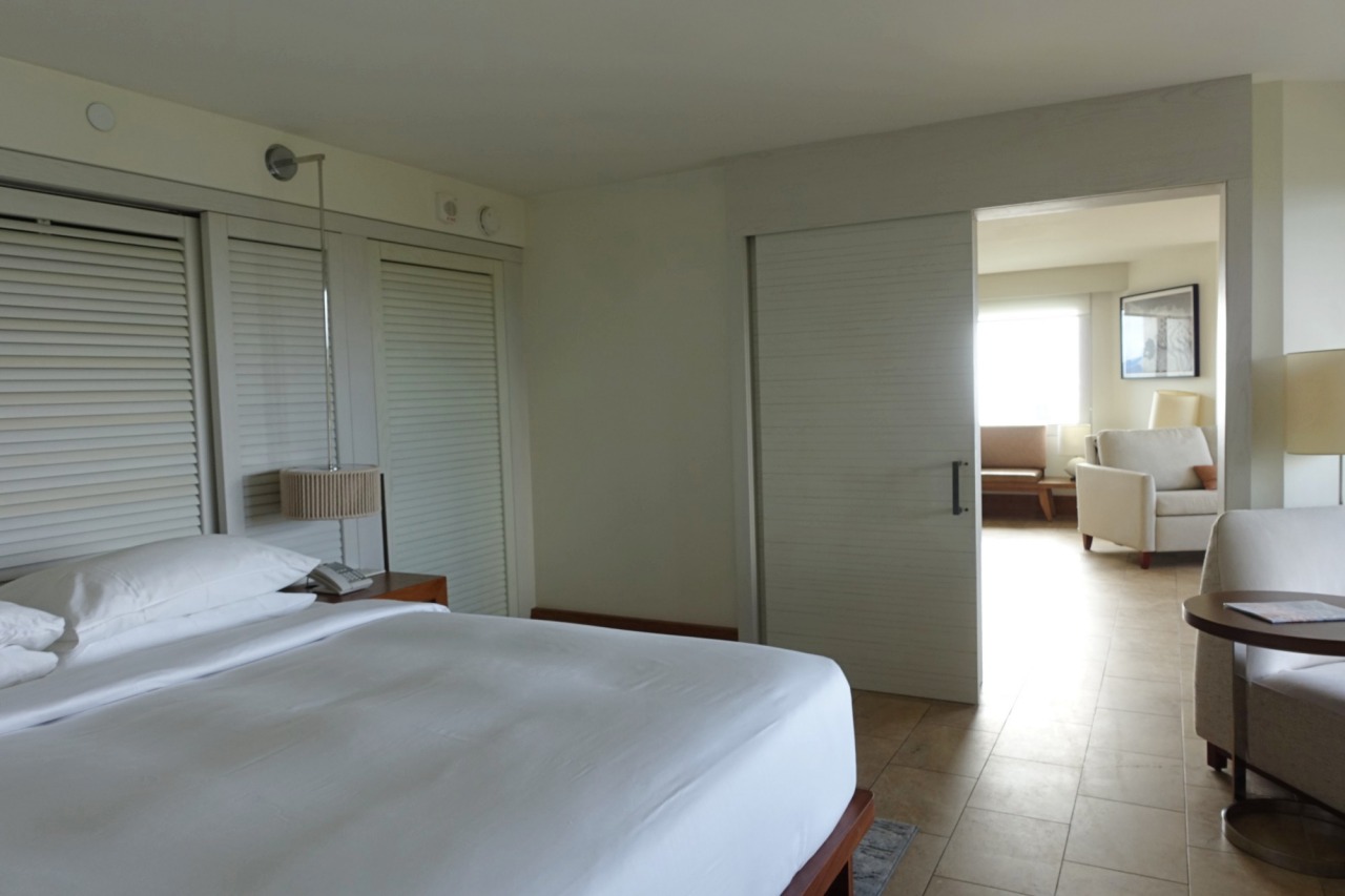 Bedroom, Andaz Deluxe Ocean View Suite, Andaz Maui Review