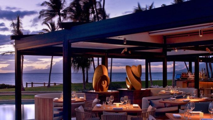 Oahu and Maui Restaurants, Airline Lounges Require Vaccination