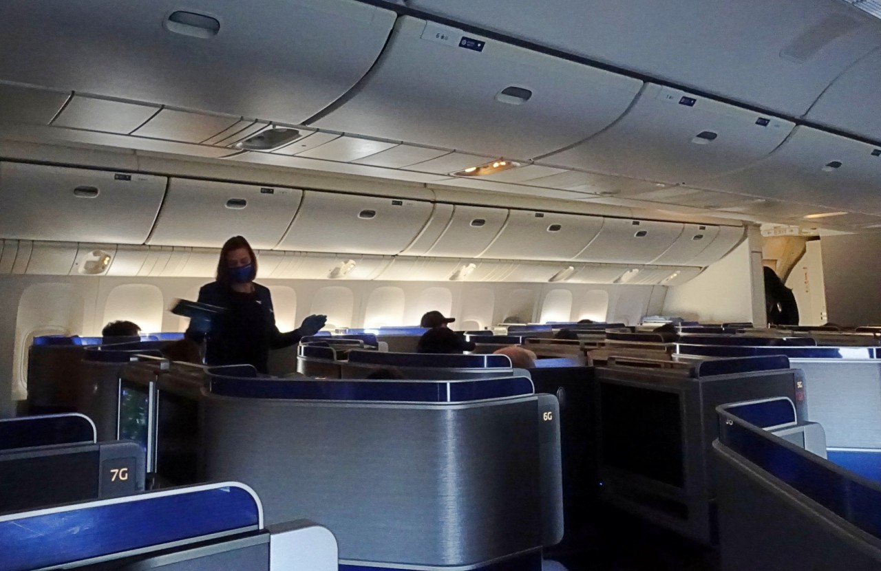 United Polaris Business Class Cabin, 777-200 International