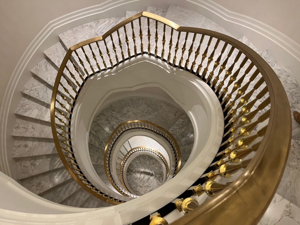 Guess the Hotel: Staircase