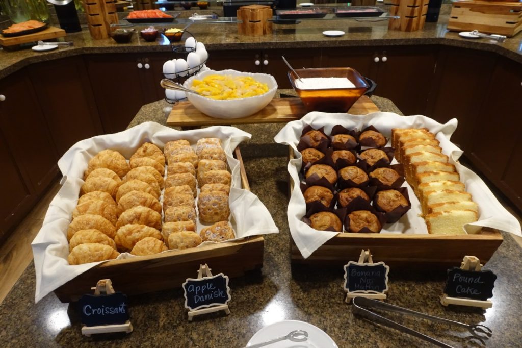 Pastries and Muffins, Grand Hyatt Kauai Grand Club 
