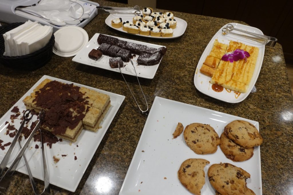 Desserts, Grand Hyatt Kauai Grand Club Lounge