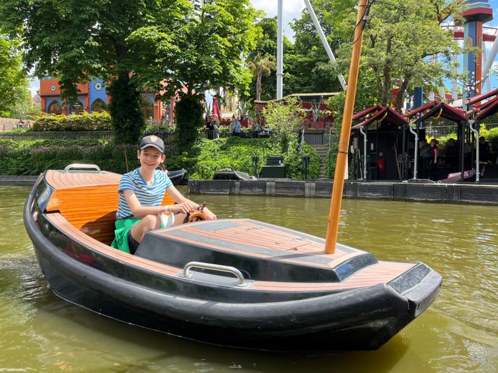 Tivoli Gardens, Copenhagen: Dragon Boat