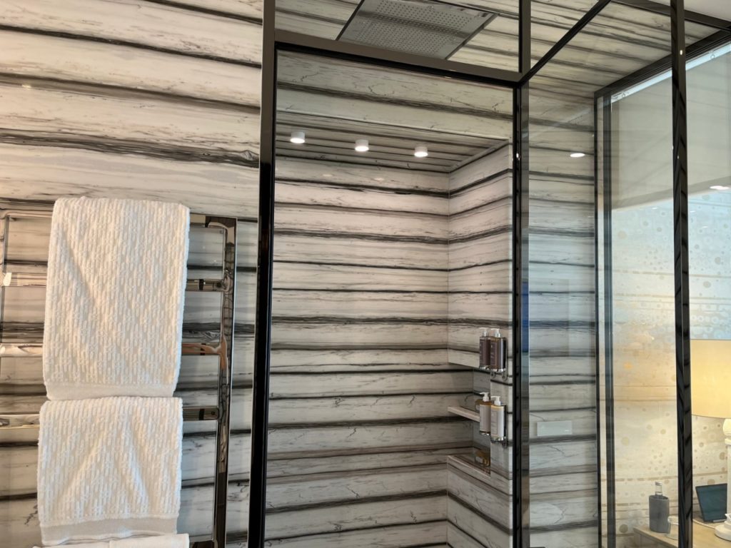 Walk-in Shower, Cheval Blanc Paris