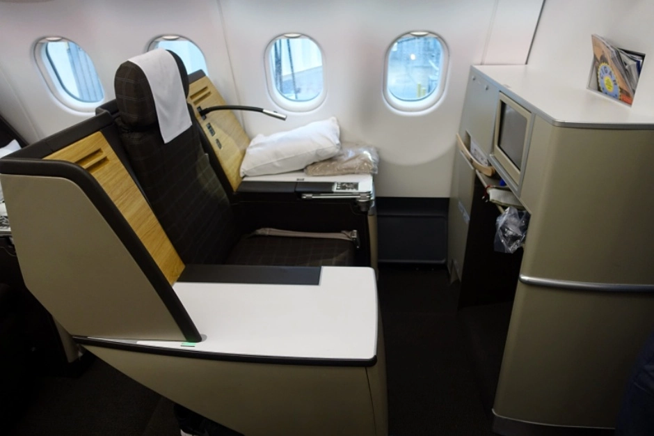 Book SWISS Business Class to Europe for 60K Miles