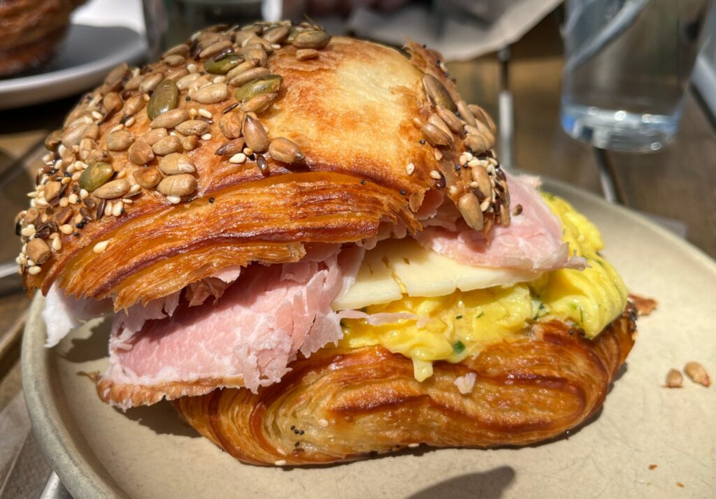 Grovbirkes Sandwich with Ham and Cheese, Kantine San Francisco