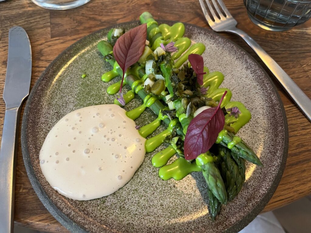 Asparagus with Garlic Sauce, Ancestrale Copenhagen 