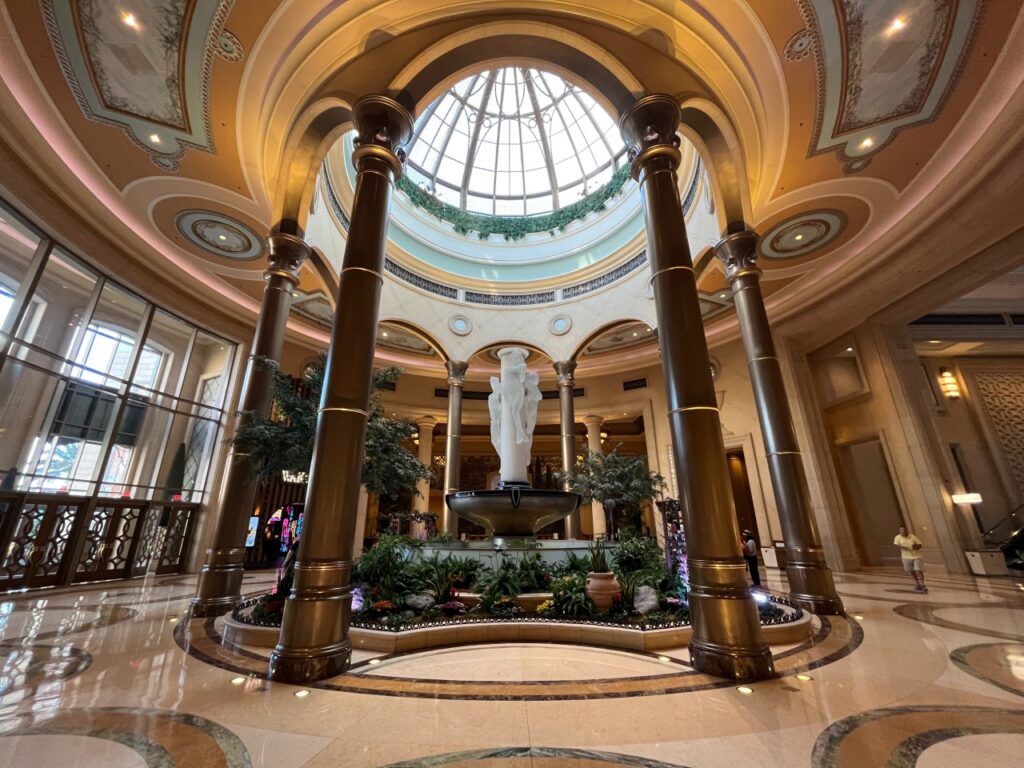 The Palazzo Las Vegas Lobby