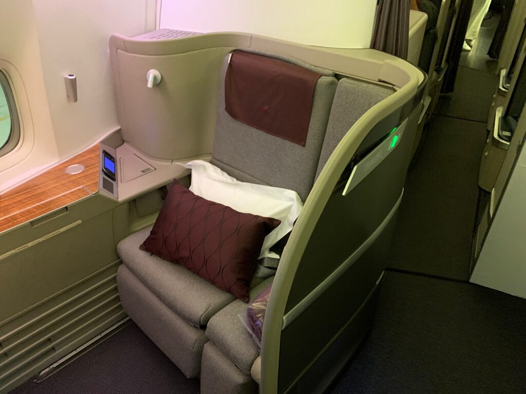 Qatar First Class Seat 2K, 777-300ER