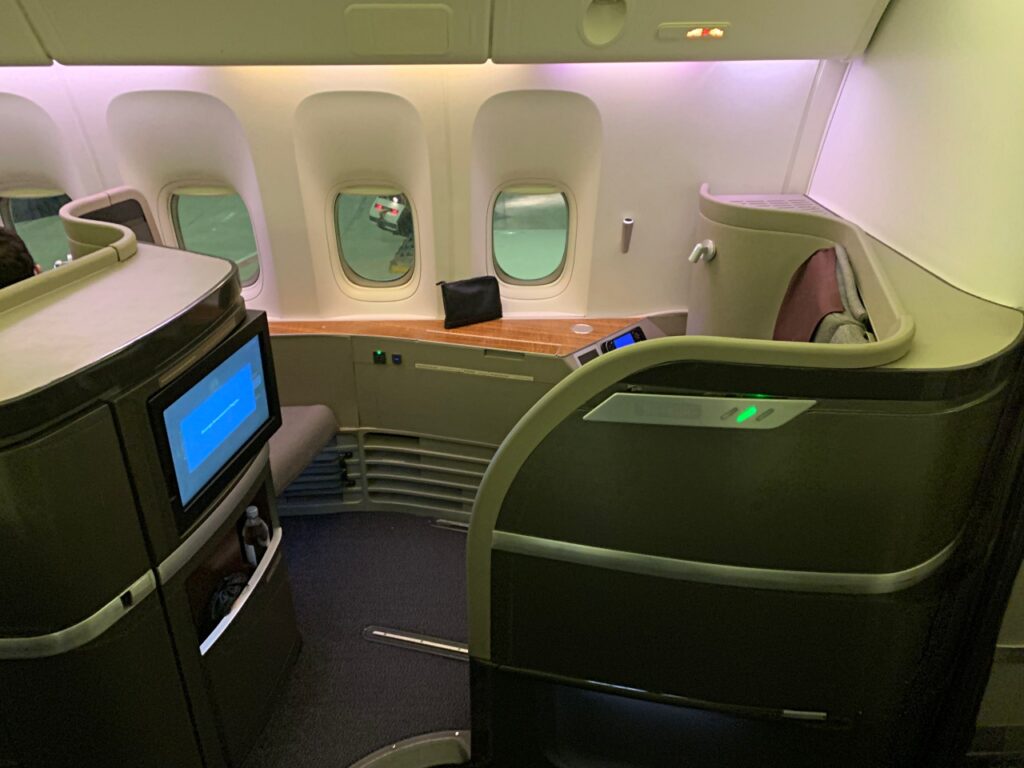 Qatar First Class Seat, 777-300ER