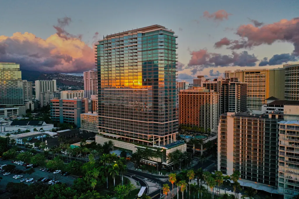 Ka La'i Waikiki Beach (LXR Hotel) Takes Over Trump Waikiki