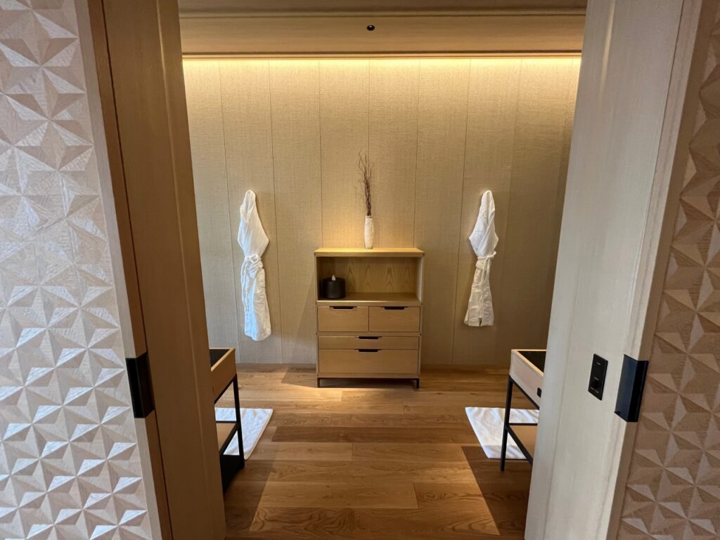 Ritz-Carlton Nikko Bathroom