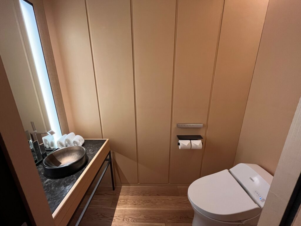 Ritz-Carlton Nikko Lake View Suite Toilet